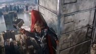 Thor with the Mjolnir in 'The Avengers' (2012) | Image via Marvel Studios